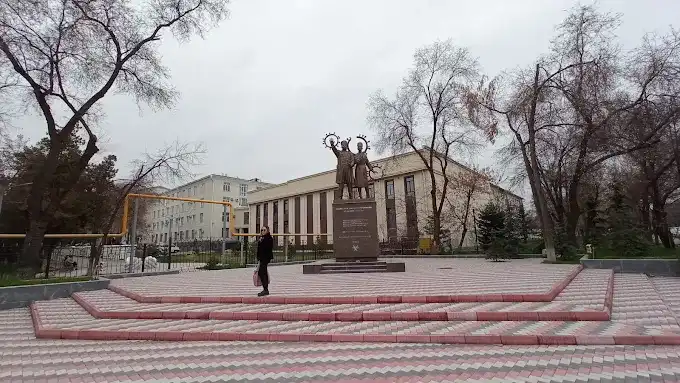 Kyrgyz-State-Medical-Academy-3-3